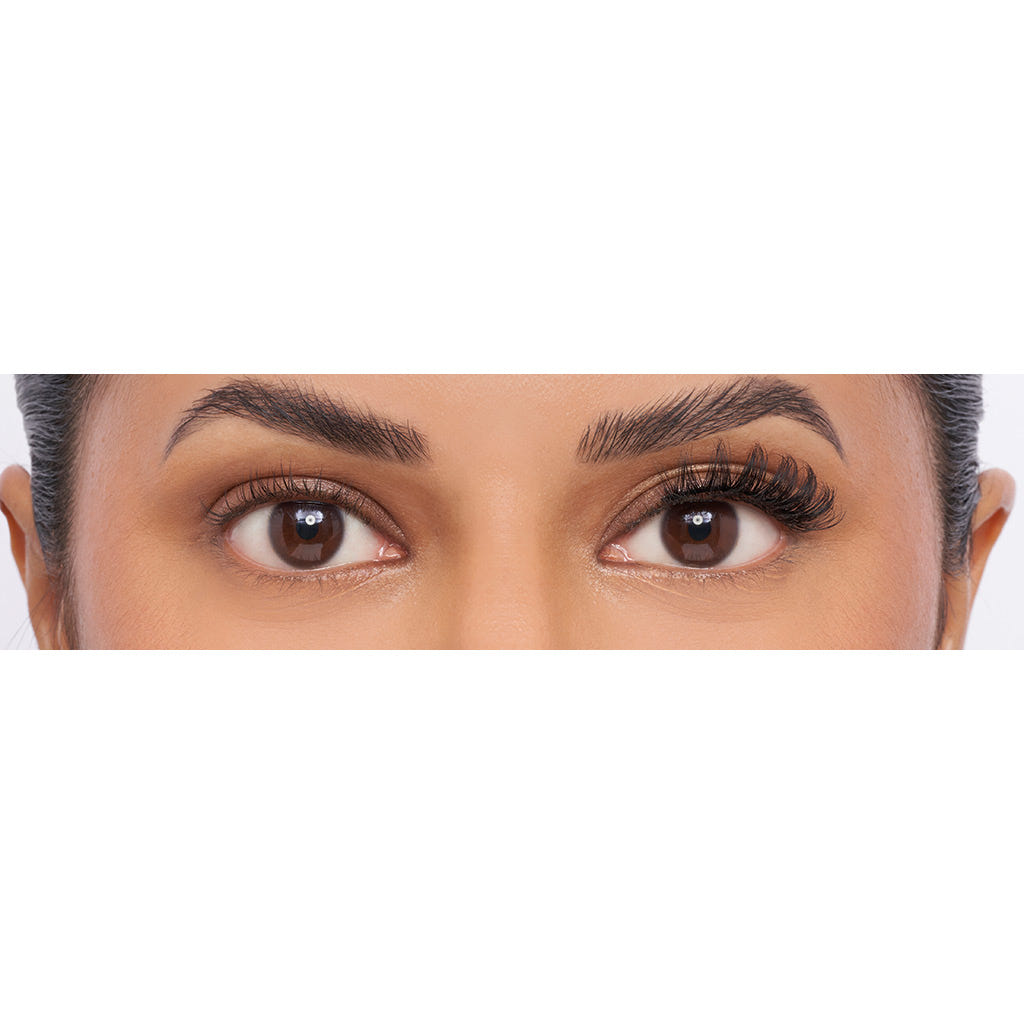 Eylure Volume & Curl Lashes - 125 (Model Shot)