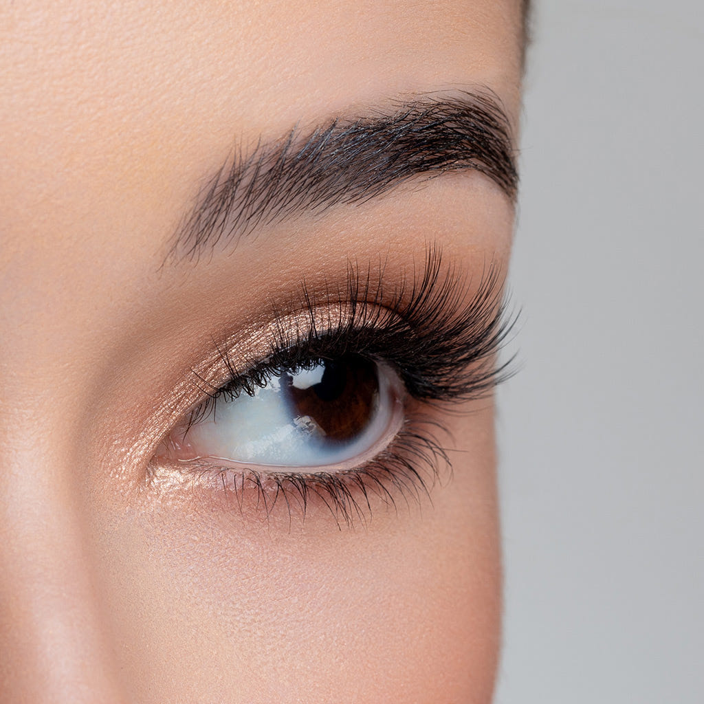 House of Lashes - Emiko (Model Shot 3)