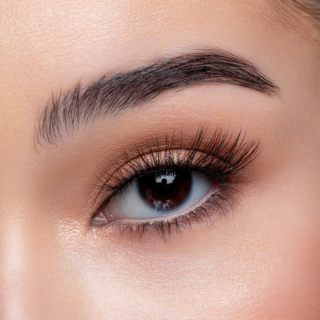 House of Lashes - Latte (Model Shot 2)