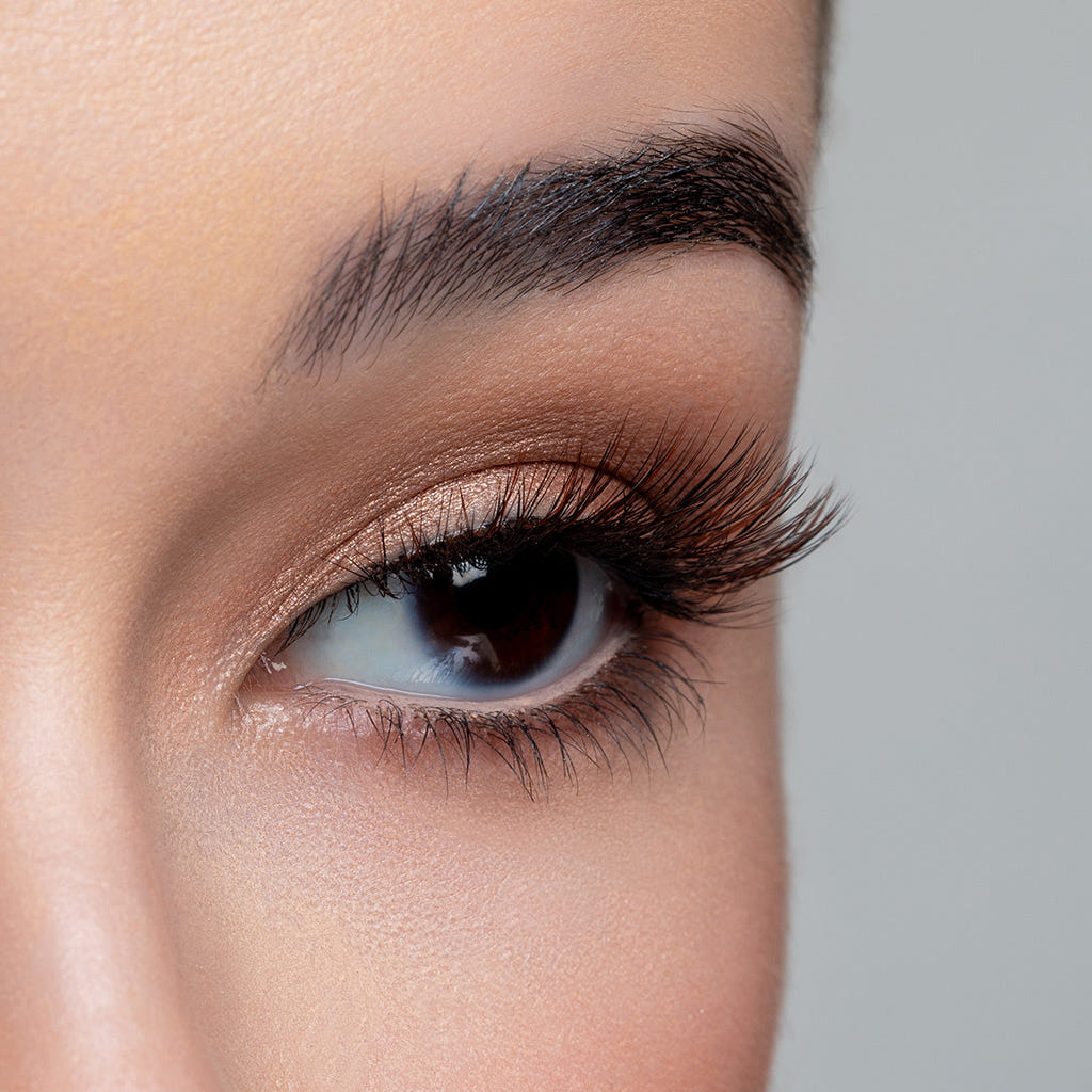 House of Lashes - Latte (Model Shot 3)
