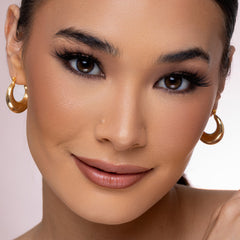 House of Lashes - Midnight Demi (Model Shot 2)