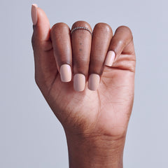 Kiss Core Colour False Nails - Aesthetic (Model Shot 1)