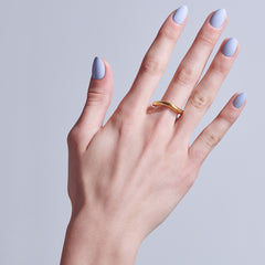Kiss Core Colour False Nails - Flee (Model Shot 2)