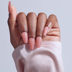 Kiss Core Colour False Nails - Jubilation (Model Shot 1)