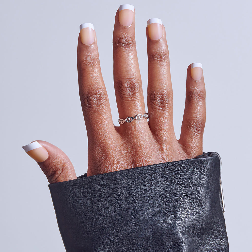 Kiss Core French False Nails - If You Dare (Model Shot 1)
