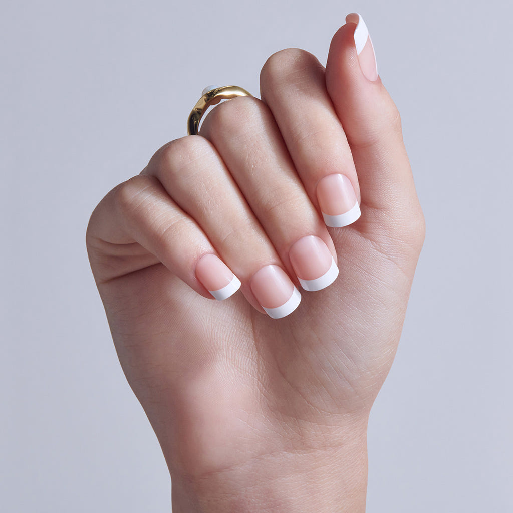 Kiss Core French False Nails - If You Dare (Model Shot 2)