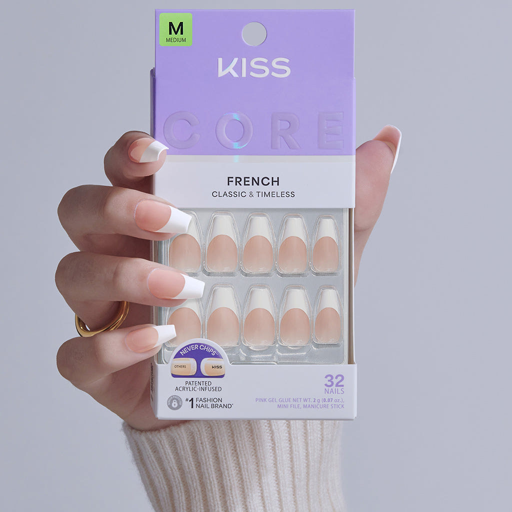 Kiss Core French False Nails - Reunion (Model Shot 3)
