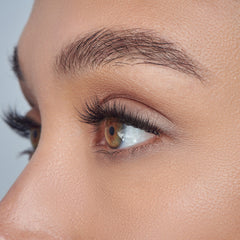 Kiss Lash Atelier Lash Extensions Design Kit - Anime (Model Shot 2 - Side)