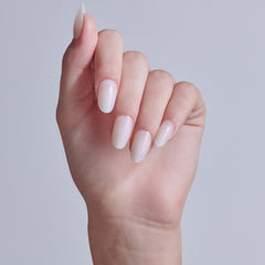 Kiss Professional Full Cover False Nails - Medium Round (Model Shot)