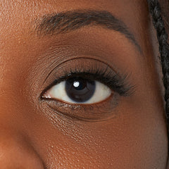 Kiss The New Natural Lashes Multipack - Pearl Earring (Model Shot)