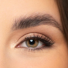 Lola's Lashes Magnetic Lashes - Rose Quartz (Model Shot 2)