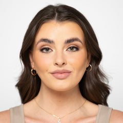 Lola's Lashes Magnetic Lashes - Sapphire (Model Shot 1)
