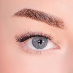 Lola's Lashes Pre-Glued Cluster Lashes - Petite Soft Wisp (Model Shot)