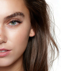 Lola's Lashes Pre-Glued Cluster Lashes - Satin Volume (Model Shot 2)