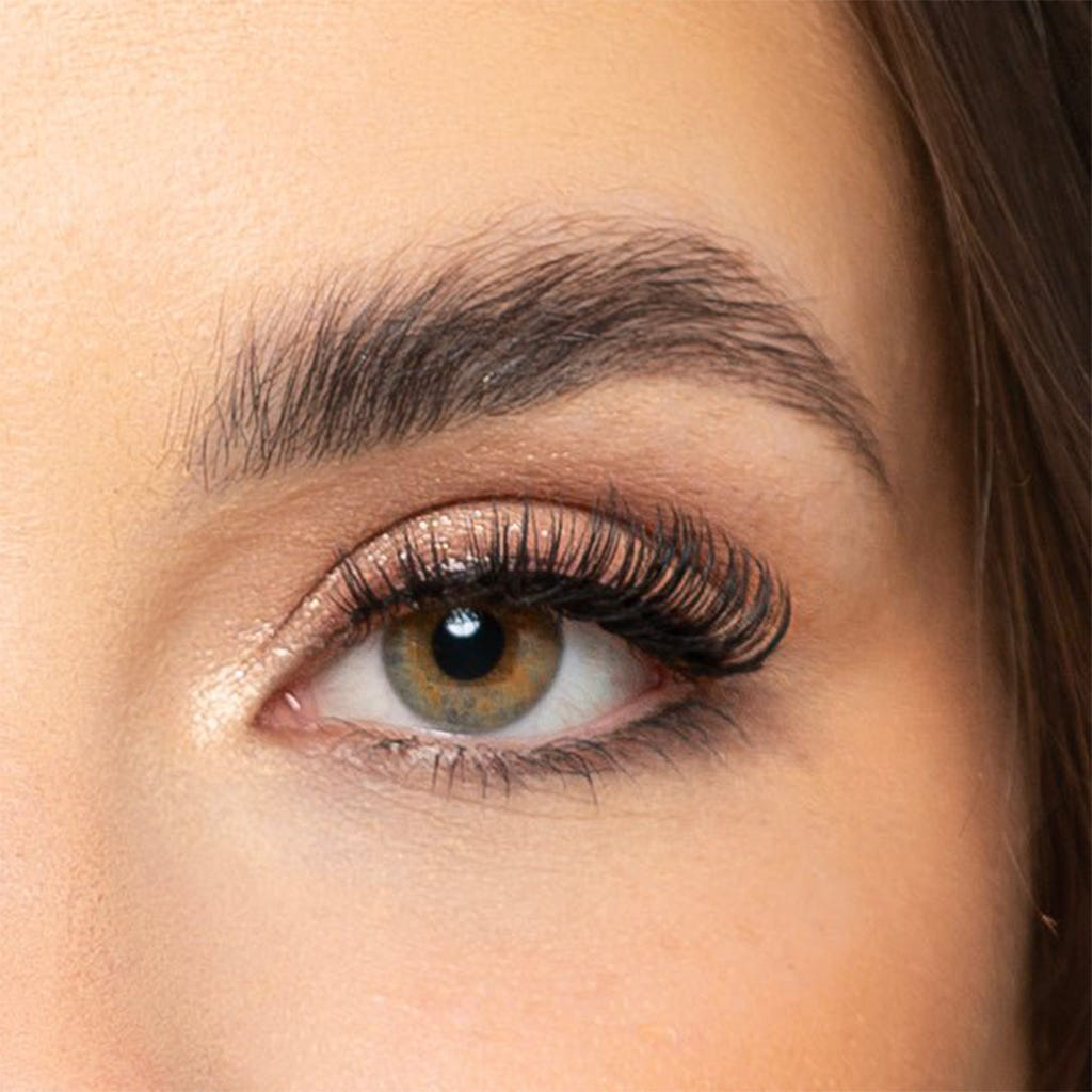 Lola's Lashes Strip Lashes - Worth It (Model Shot)