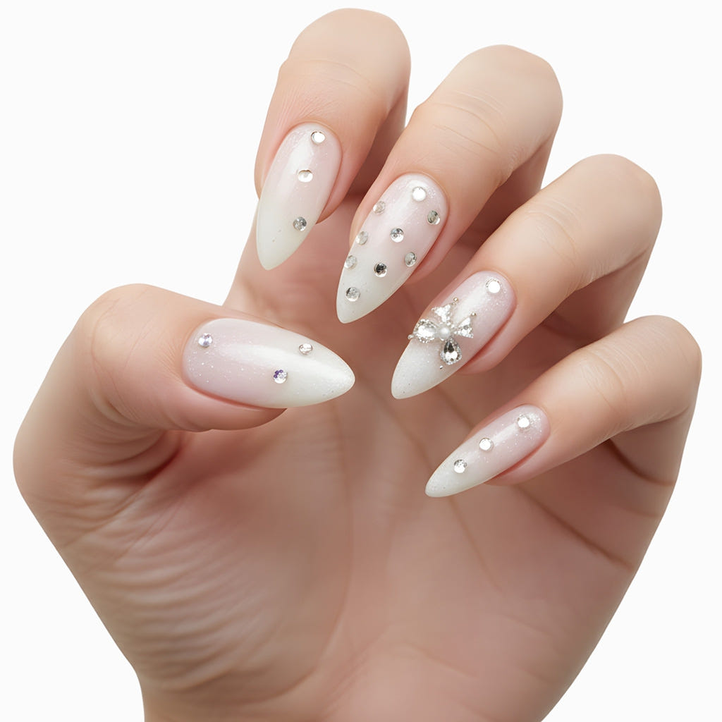 Pinky Goat Nails Salon-Gel Tips - Cloud Kiss (Model Shot)