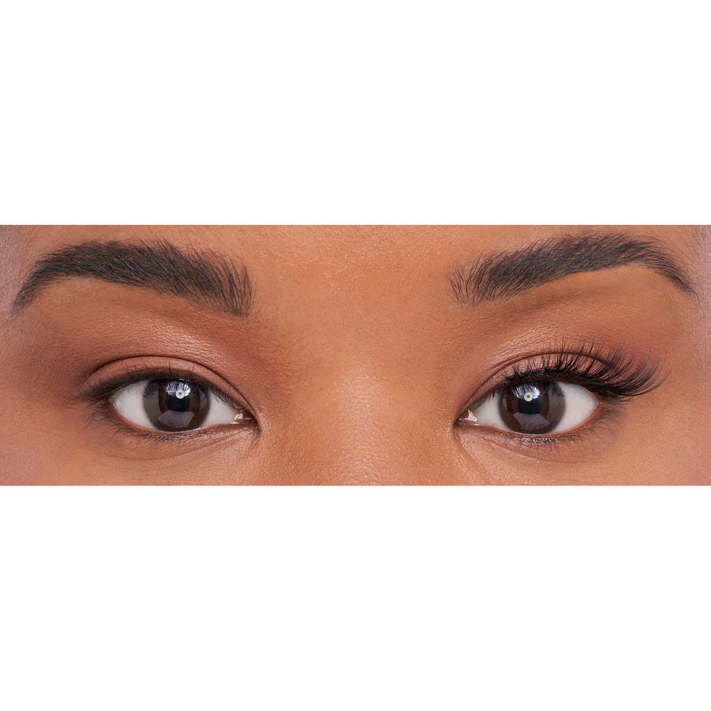Salon System 3/4 Length 088 Wispy Volume Lashes (Model Shot)