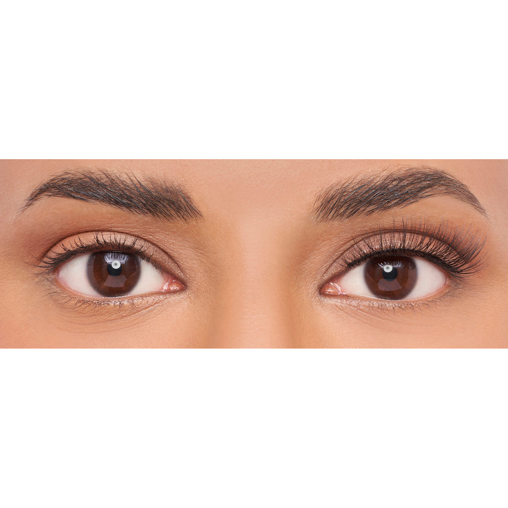 Salon System Natural 132 Wispy Light Lashes (Model Shot)