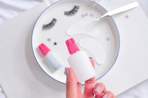 Tint vs False Eyelashes