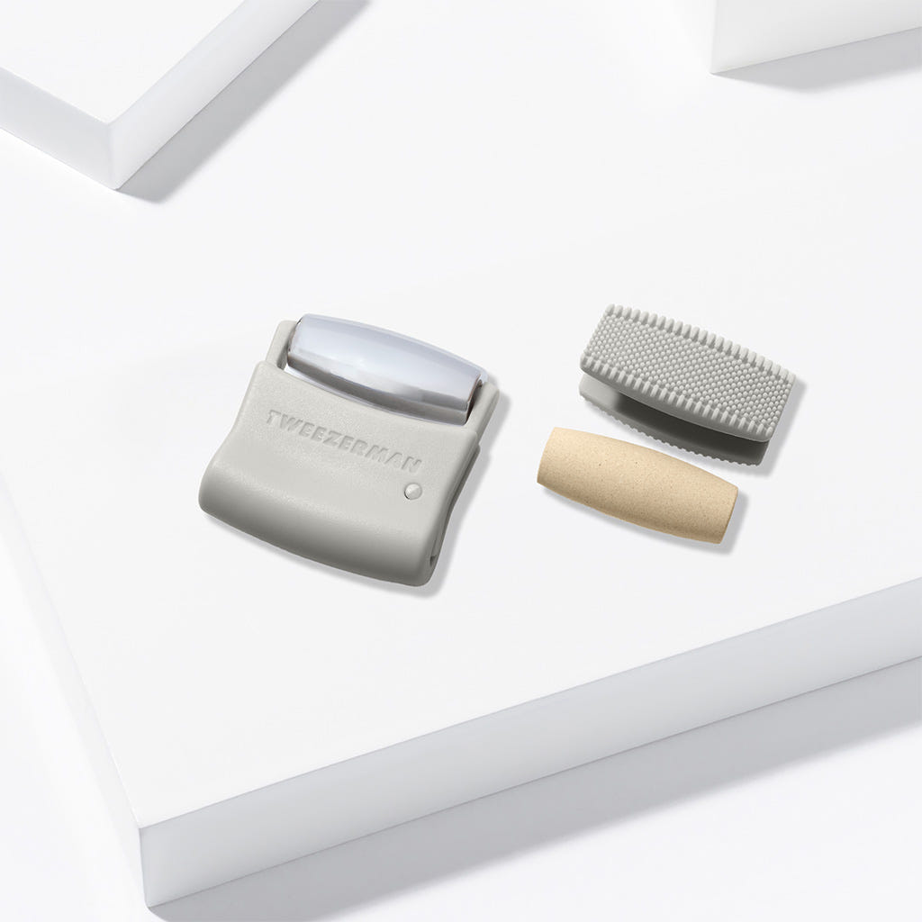 Tweezerman 3-in-1 Facial Roller Set (Lifestyle Shot)