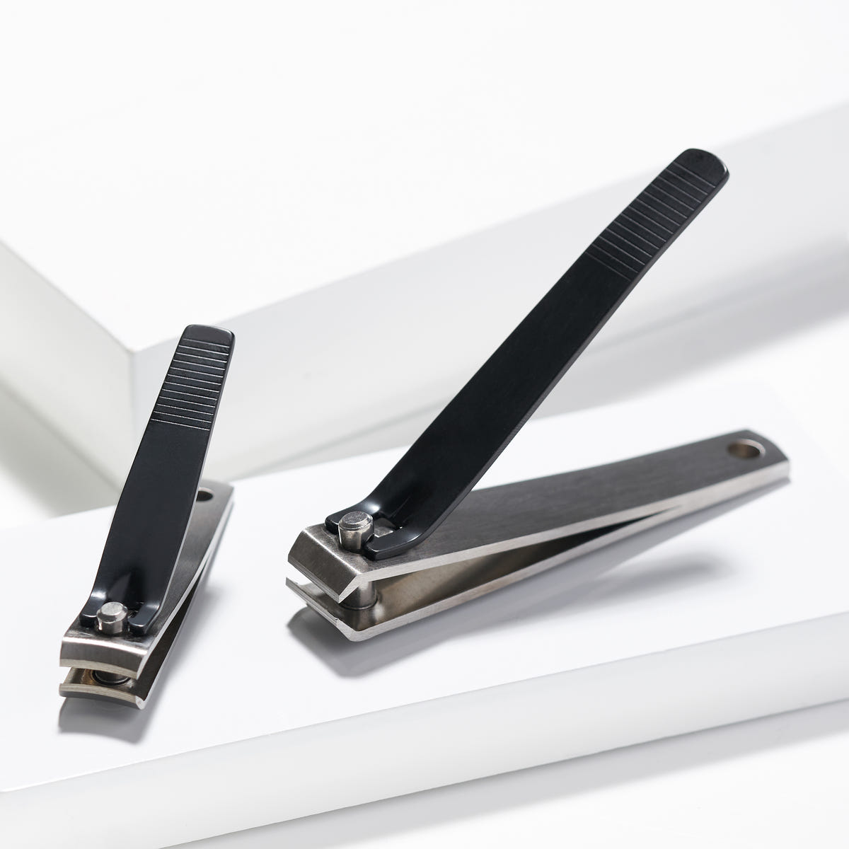 Tweezerman Combo Clipper Set (Lifestyle 1)