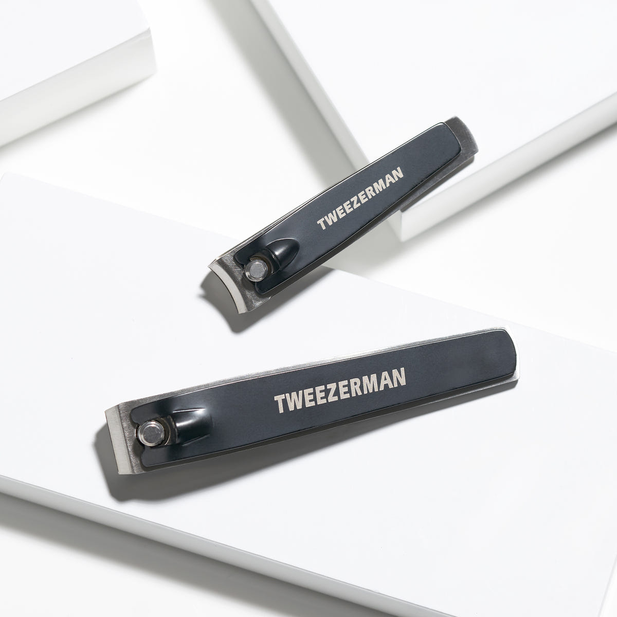Tweezerman Combo Clipper Set (Lifestyle 2)