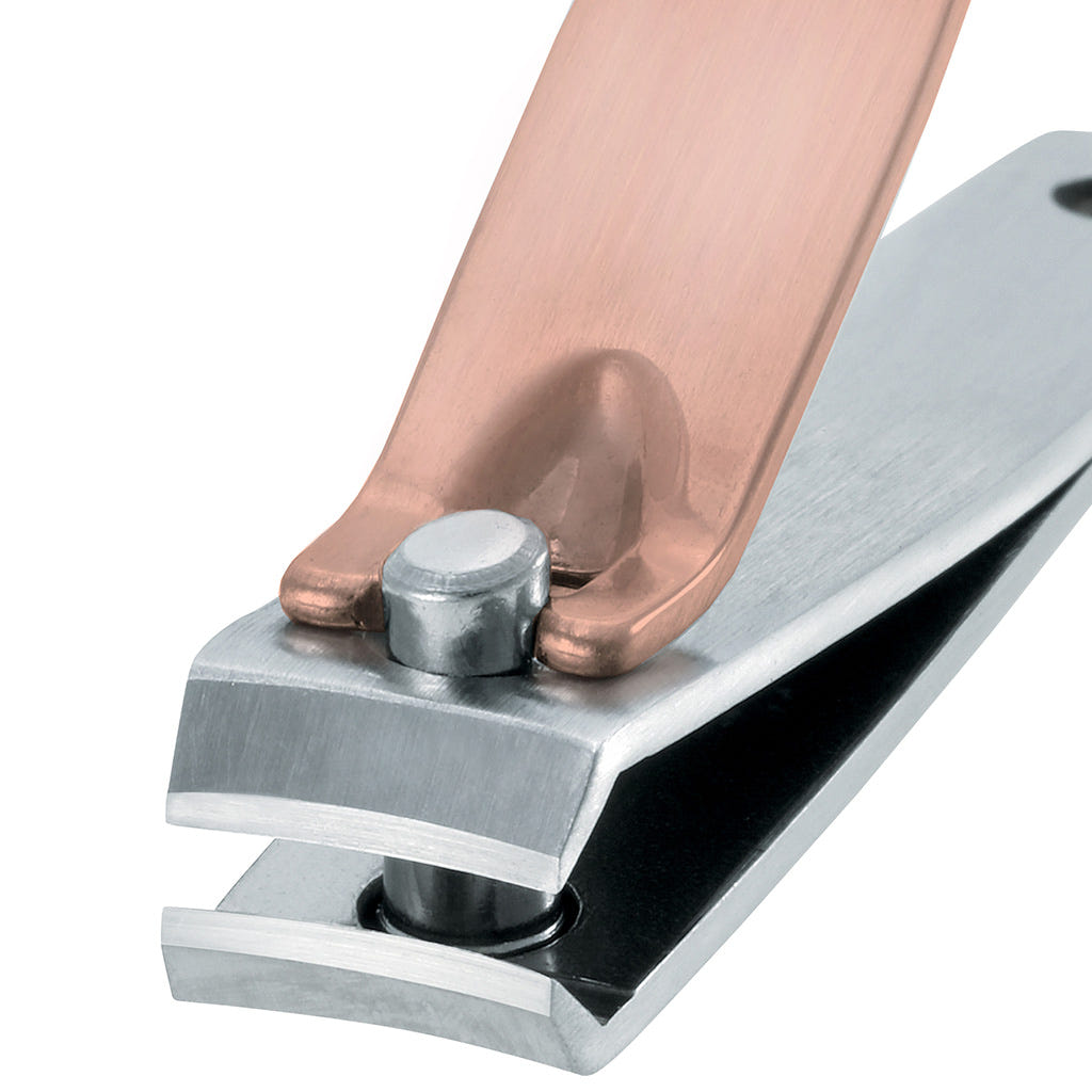 Tweezerman Rose Gold Manicure Set (Fingernail Clipper Close-Up)