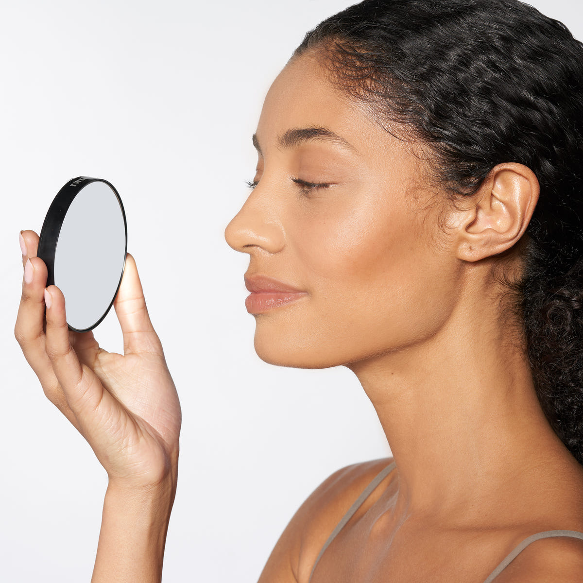 Tweezerman Tweezermate 12x Magnification Mirror (Model Shot 1)