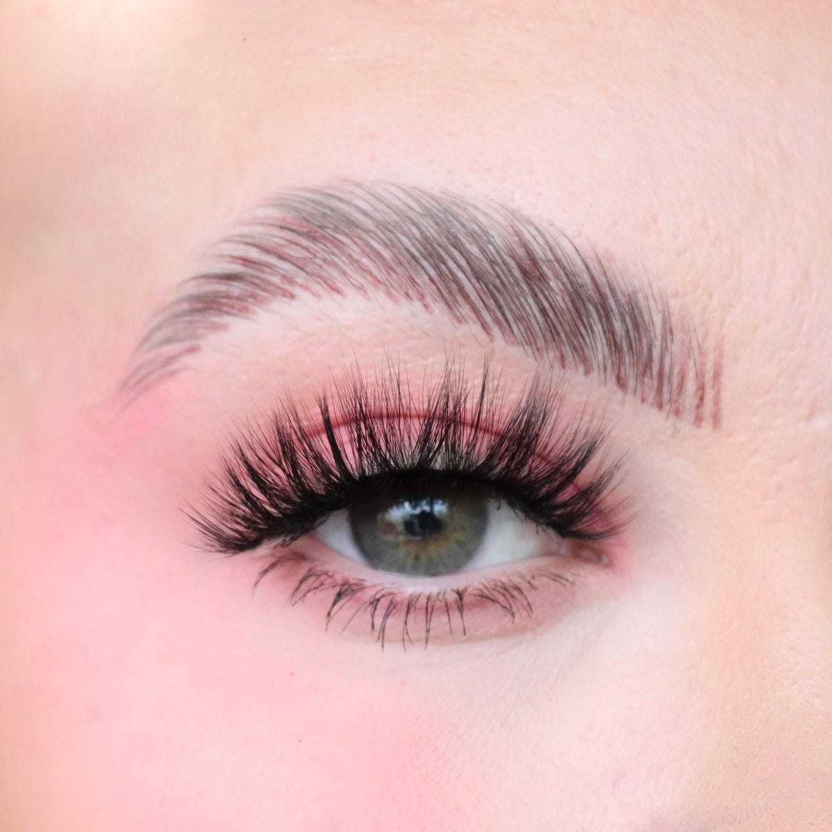 Unicorn Cosmetics 3D Faux Mink Lashes - Honey Bee (Model Shot 2)