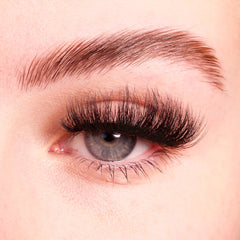 Unicorn Cosmetics 3D Faux Mink Lashes - So Iconic (Model Shot)