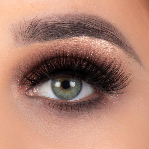 Lilly lashes NYC try on