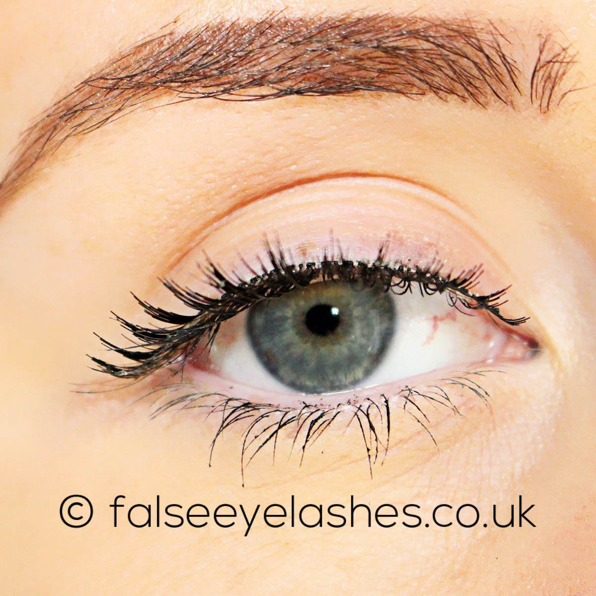 Ardell Invisiband Lashes Black - Luckies - Model Shot 1
