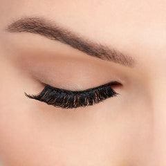Ardell Magnetic Lashes Double Demi Wispies (Model Shot B2)