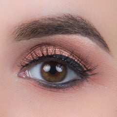 Ardell Wispies Lashes 120 (with DUO Glue) - Model Shot