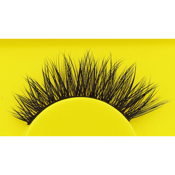 Boldface Lashes - Babe Alert (Close Up)