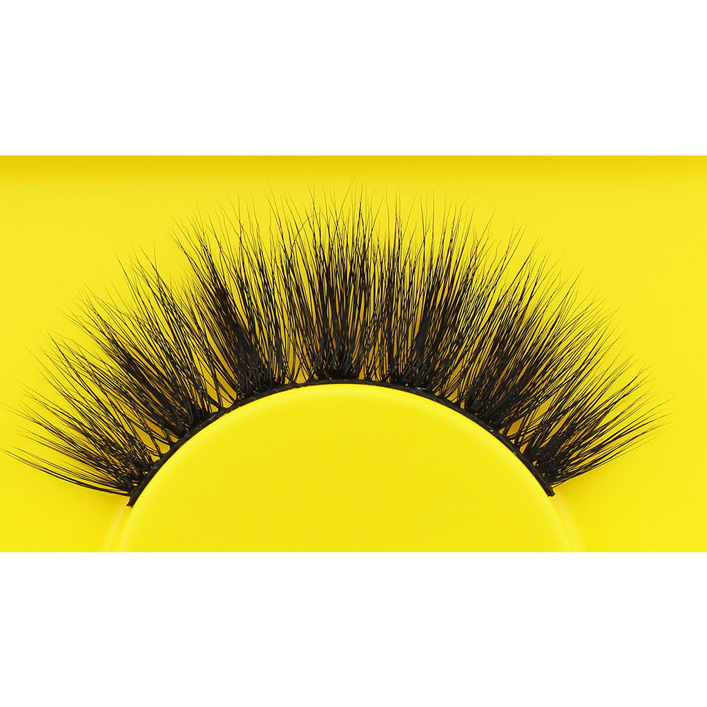 Boldface Lashes - Bold Edit (Close Up)