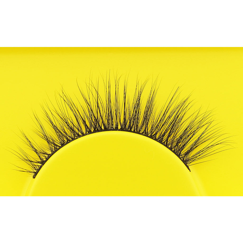 Boldface Lashes - Bright Eyed (Close Up)