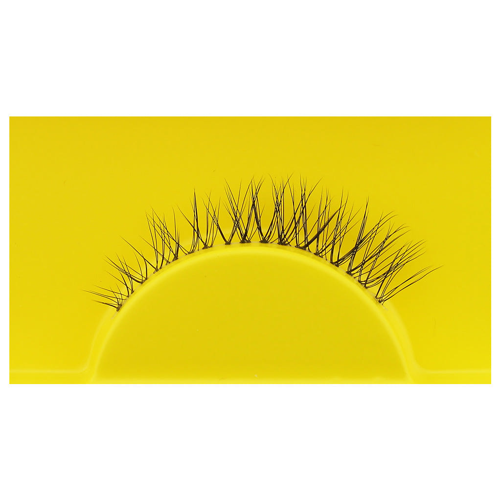Boldface Lashes - Easy Breezy (Close Up)