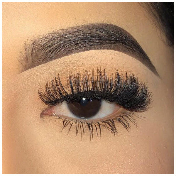 Boldface Lashes - Eye Slayed (Model Shot)
