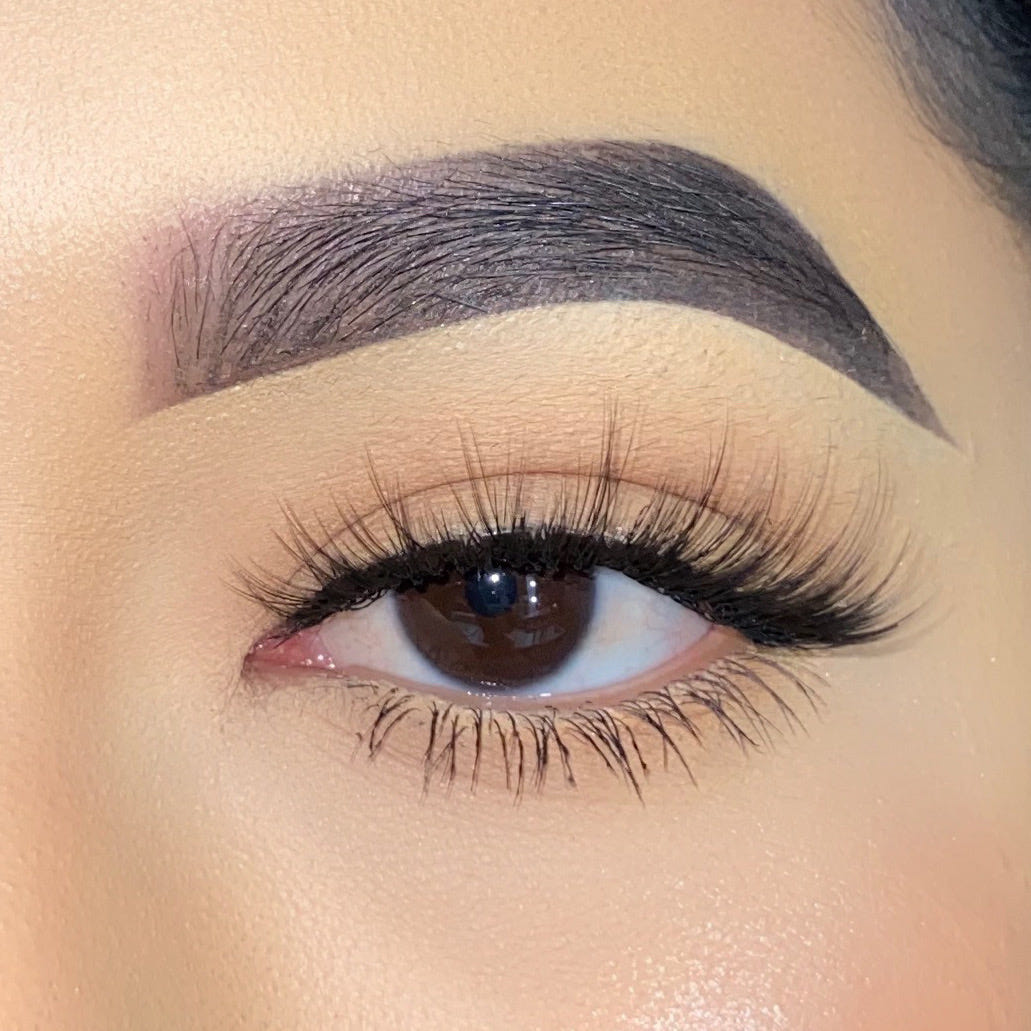 Boldface Lashes - Heart Eyes (Model Shot)