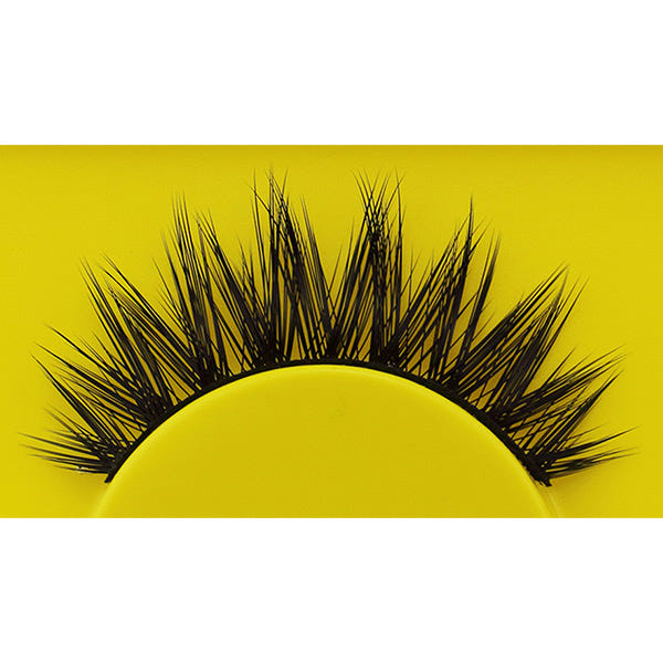 Boldface Lashes - Into You (Close Up)