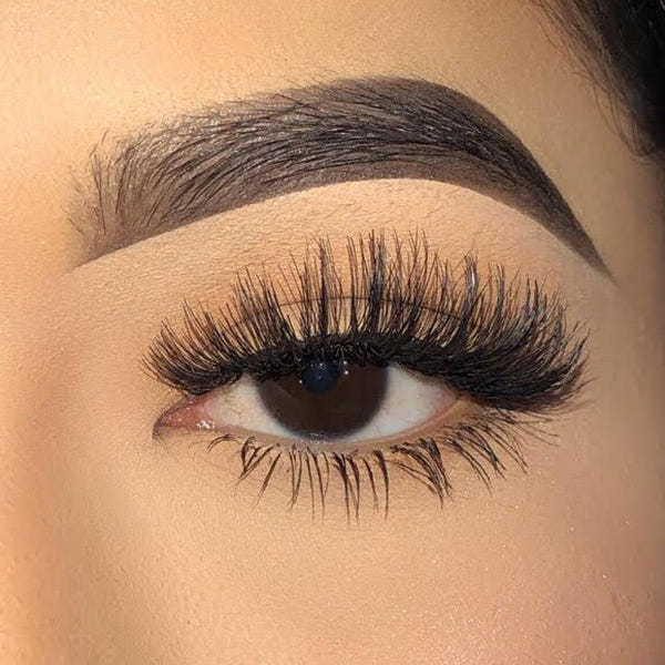 Boldface Lashes - Just Own It (Model Shot)