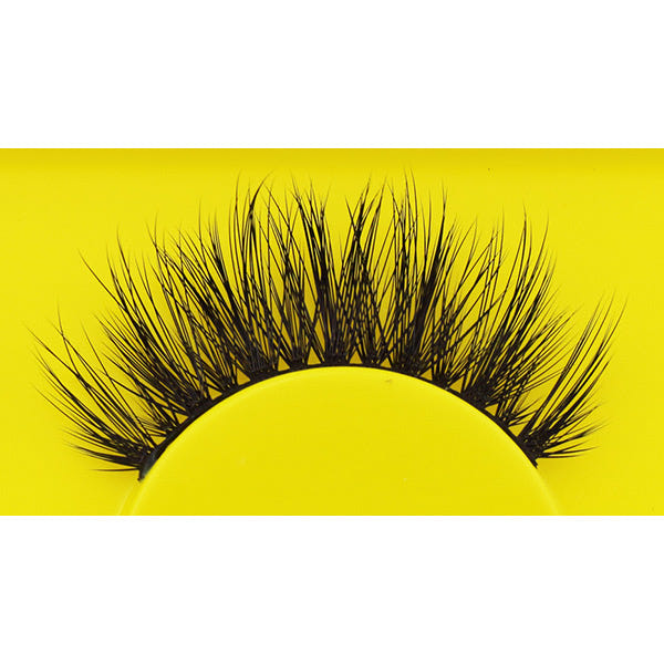 Boldface Lashes - Lash Goals (Close Up)