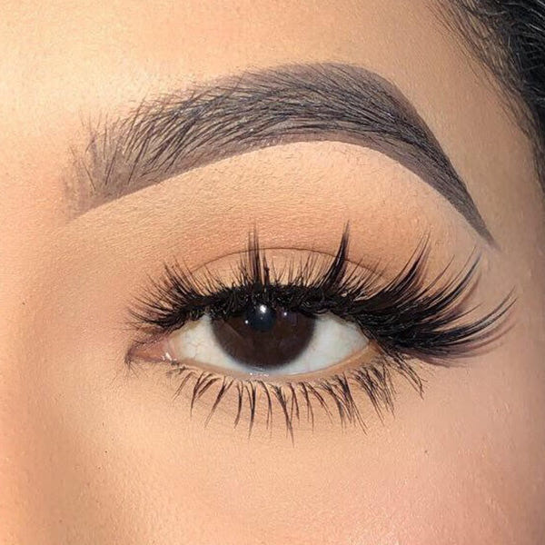 Boldface Lashes - Lashes Out (Model Shot)