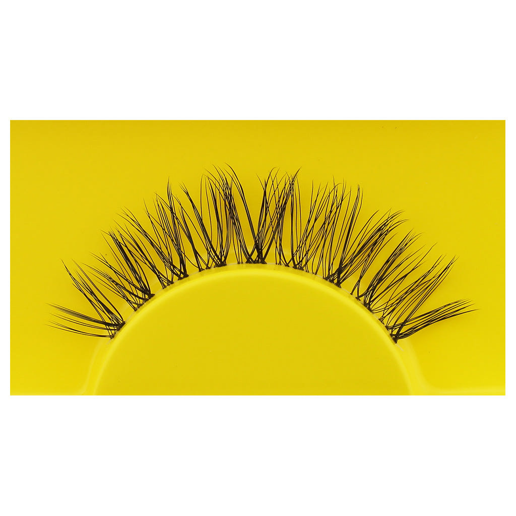 Boldface Lashes - Mini Statement (Close Up)