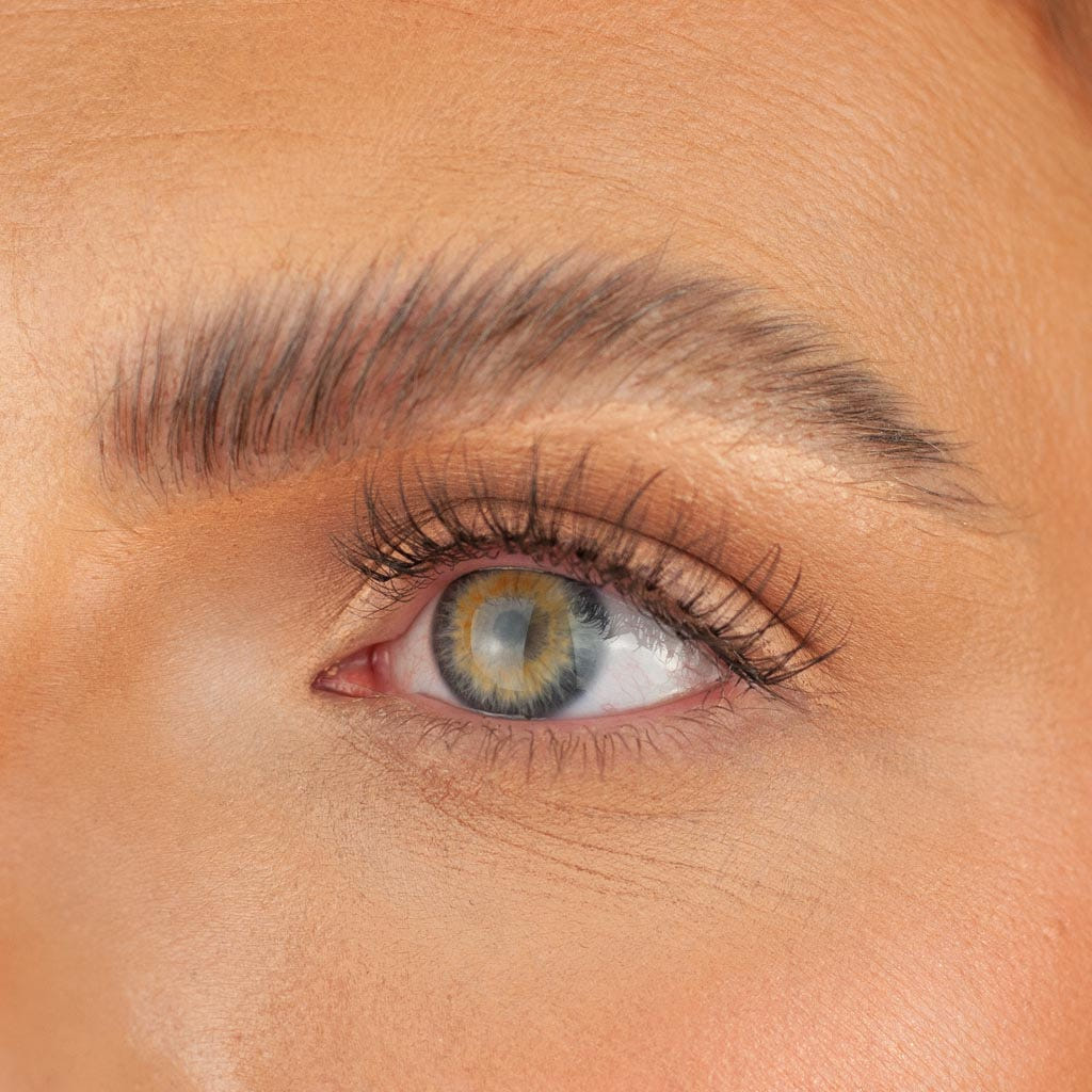 Boldface Lashes - Most Distinctive (Model Shot 2)