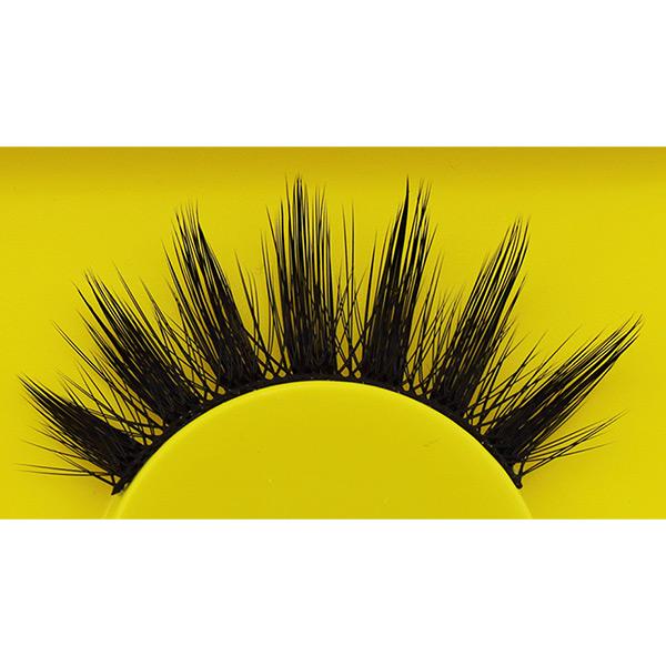 Boldface Lashes - Newsworthy (Close Up)