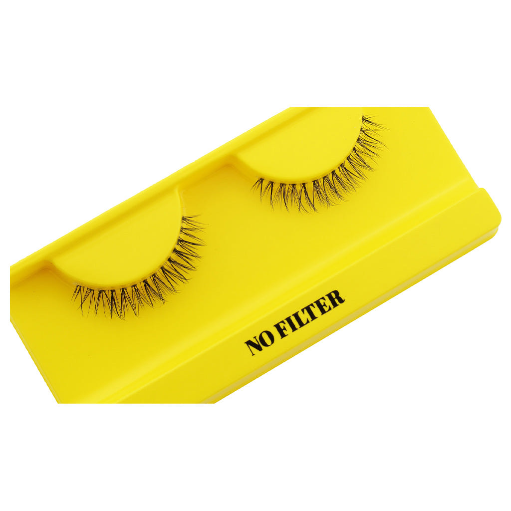 Boldface Lashes - No Filter (Angled Tray Shot)