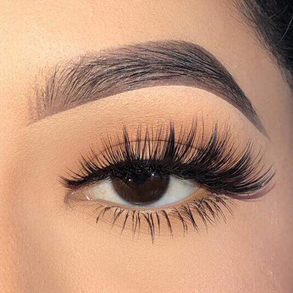 Boldface Lashes - Show & Tell (Model Shot)