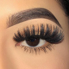 Boldface Lashes Super Stacked - Larger Than Life (Model Shot)